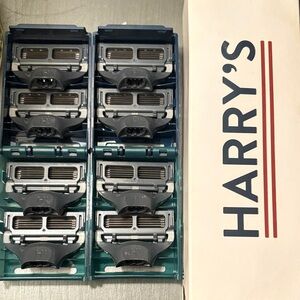 NIB Harry’s Replacement Razor Blades- 2 packs of 4